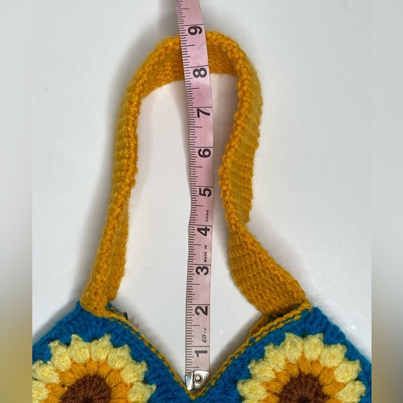 Handmade Darling Sunflower Crocheted Hippie Boho
Flower Purse - Picture 6 of 7